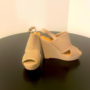 Bella Marie tan sandals